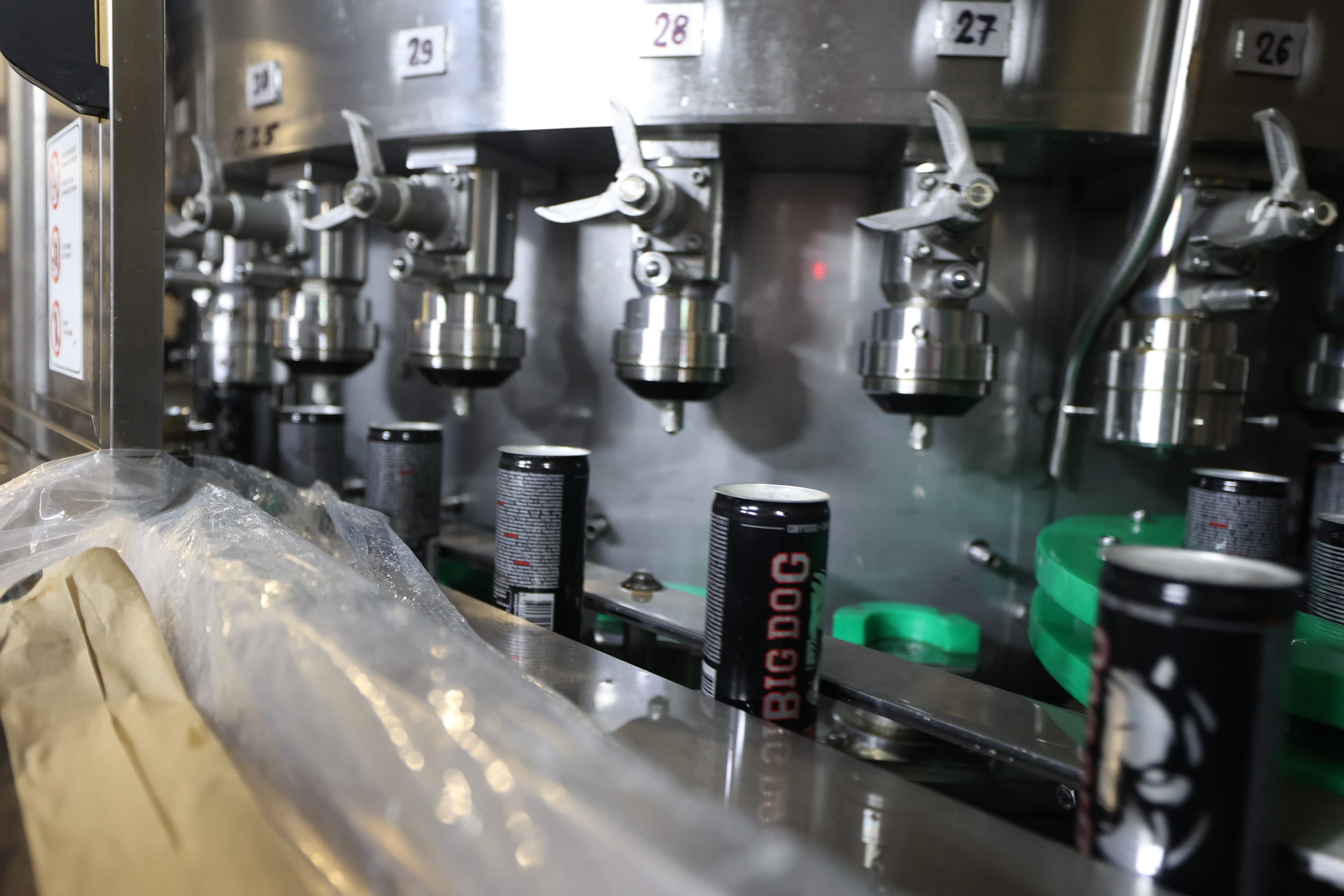 Industrial can filling machine